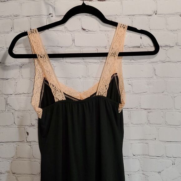 Frederick's of Hollywood black lace shorts romper size S - Picture 7 of 8